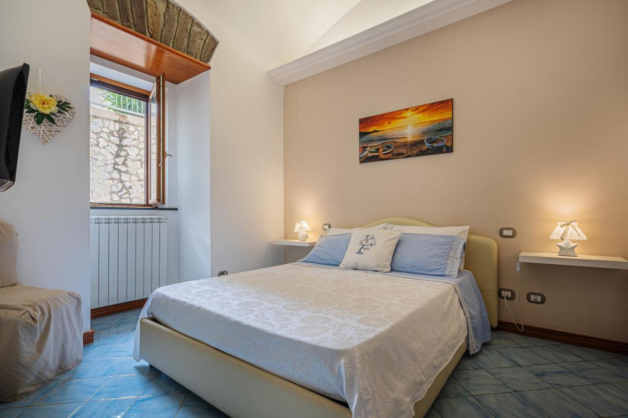 Aquamarine Apartment Vico Equense Extérieur photo